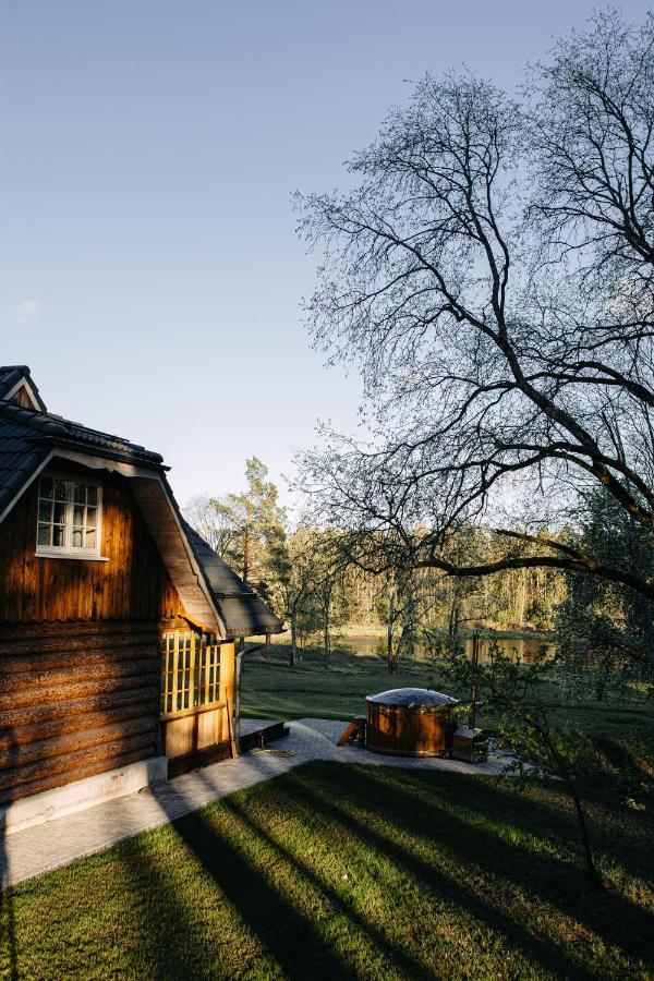 "Gaujmale" Sauna House In Nature Laukbeitini Exteriör bild